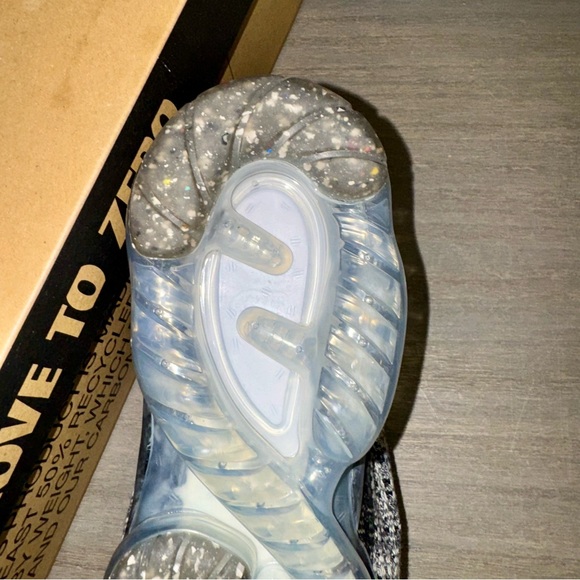 Nike Men’s Air VaporMax 2020 Flyknit, Black/Black/White, Size 10.5 - Picture 9 of 12